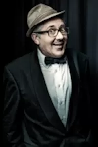 Count Arthur Strong